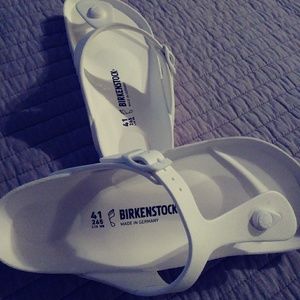 BIRKENSTOCK